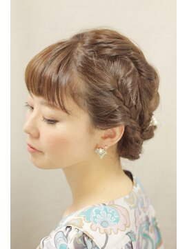 髪工房パパ(PaPa) ゆるかわあみこみアップ