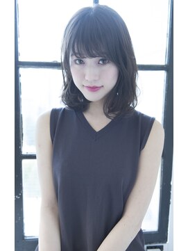 ソワリー 栄(THOiRY) 小顔カットが得意なスタイリストby坂元