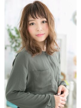 ミック ヘアアンドビューティー 大山店(miq Hair&Beauty) ショートバングが個性的♪ガーリーふわミディ