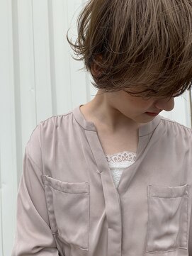 ロピオル(Lopiolu) 【 PRIOR 島田】リラックスマッシュ ショートボブ