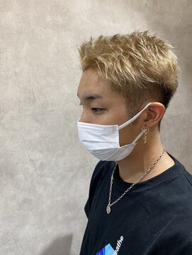 ヌーバイアンドライフ(NU. by and life) ホワイトブロンド[ハイトーンカラー/スパイキーショート]