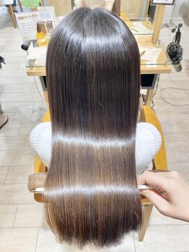 プラグ バイ ネオリーブ(plug by neolive) 縮毛矯正・ストレート×髪質改善 [髪質改善/縮毛矯正]美髪　艶髪