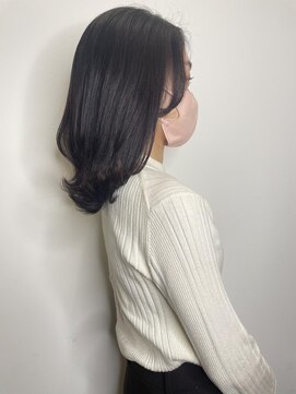 ゼンドットカラスマ(Zen.karasuma) 重めバング×ミディレイヤー