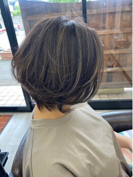 ヘアーリゾートパル(HAIR RESORT PAL)の写真/ハリ、コシのない髪をカラーリングで出せる！ダメージレスにこだわり、ツヤ感のある美しい髪へ。