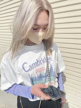 ヴィッカ ヘアーアンドメイク(vikka. hair and make) ホワイトカラー