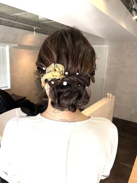 サンルーム(SUN room) シニヨン/ヘアレンジ/ヘアセット/moro