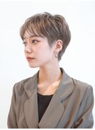 【ニュアンスショート】くびれシルエット＆シアーグレージュ