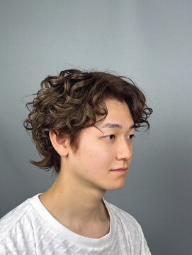 アドール(ADOR) 外国人風パーマ