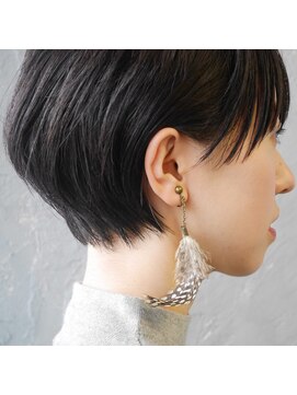 ソルト(Salt) コンパクトショートボブ　Salt CHIE