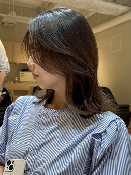 ザックジングウ 表参道(ZACC JINGU) ミディアム/レイヤーカット/かきあげ前髪