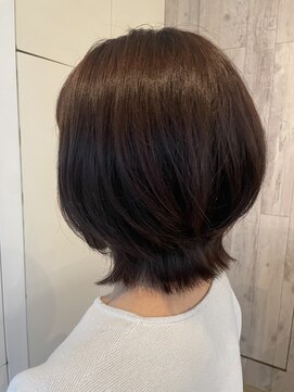 柔らか上品女性に◎くびれショート