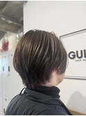 丸みショートで首元すっきり