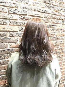 ロク(6) パールグレージュ