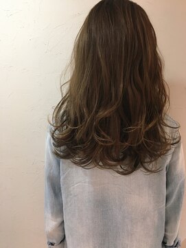 シー(cie) cie hair.オシャレ,波巻き,透明感,ラフ,カジュアル,スタイル