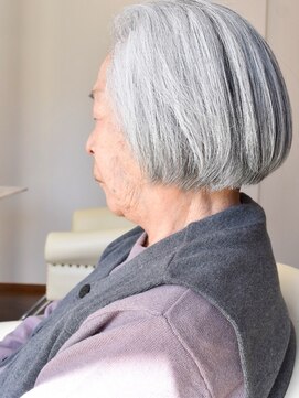 ヘアスタジオヘーフリヒ(HAIR STUDIO HoFLICH) 【ボブ80年の極み】