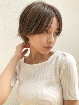 ミィ 表参道(mee.) 【mee.】 ハイライトカラーオリーブカラー