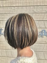 VAN COUNCIL 福井開発店(ヴァンカウンシル) 前下がりボブ