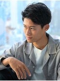 爽やかな黒髪かき上げアップバング