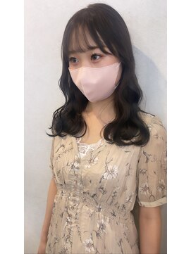 サミット ウル(SUMMIT ulu.) 【ulu hana】透明感グレー×ガーリー