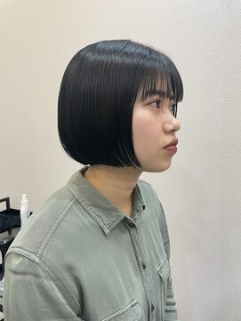 ソイ(soi) 透明感ダークカラーストレートミニボブ