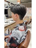 スーツ短髪ツーブロック束感モテる黒髪シークレットパーマ流行