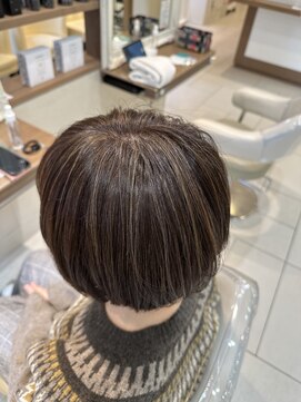 アッシュ 大泉学園店(Ash) 極細ハイライトで白髪ぼかし【Ash大泉学園 横山】