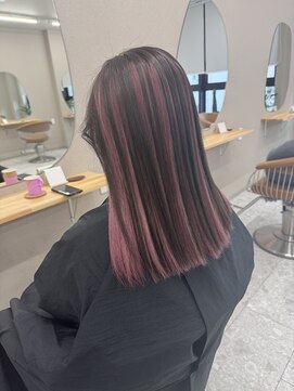 シカ 神戸三宮元町店(Cica) デザインカラー インナーカラー ピンク ハイトーン 三宮