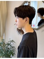 ブレイズ(BLAZE)&nbsp;韓国風センターパート×刈り上げ無し×ニュアンスパーマ