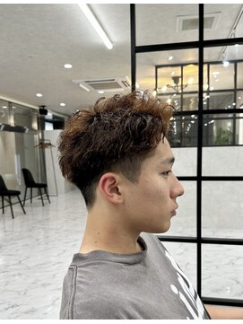 ブリーチ 金沢店(BLEACHi) ツイストスパイラル×短髪アップバング