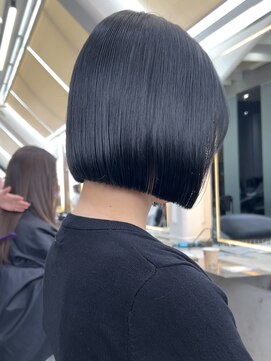 ロンド 表参道店(Lond) ボブ 切りっぱなしボブ 縮毛矯正 髪質改善