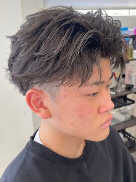 バース バイ ハピネス(BIRTH by happiness) 奈良men'sフェザーショートフェザーパーマ