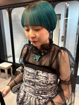 シータ(sheta) 【表参道sheta小林】ハイトーンショートオリーブカラー