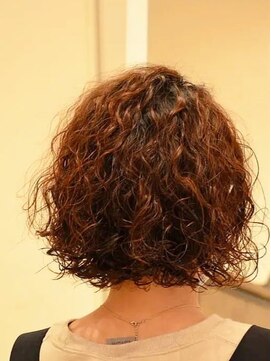 ロムサンク(L'HOMME CINQ) ボブ×ウェーブパーマ