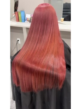 コーラルピンク