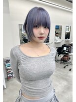 ヒビヲ 天神警固(HIBIO) ショートボブ切りっぱなしボブタッセルボブブリーチダブルカラー