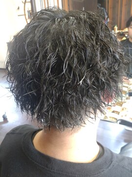 アイルヘア(I'll HAIR) 縦落ちツイストスパイラルパーマ