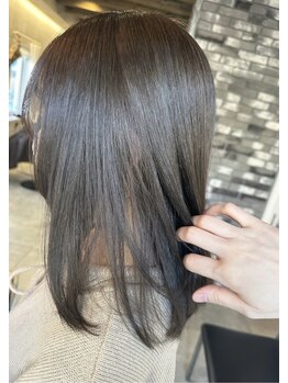 プリームヘアーホワイト(Pleame hair WHITE)の写真/自慢のカシミヤトリートメントで潤い補充！サラサラ髪が叶う幸せな時間☆
