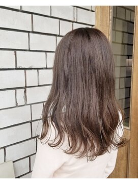 ヴィヴェンテ(VIVENTE.) 【VIVENTE.】KANAE  艶出るブラウンベージュ