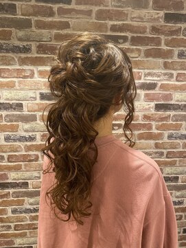 エル(elle) ポニーテール