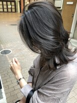 ワンバイワンクラッカ(one by one CLACCA)&nbsp;大人くびれレイヤー×セミディー