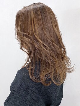 アイティー バイ アルバム 浦和店(IT by ALBUM) ハニーアッシュ_オリーブカラーハイライトカラー_ba248431