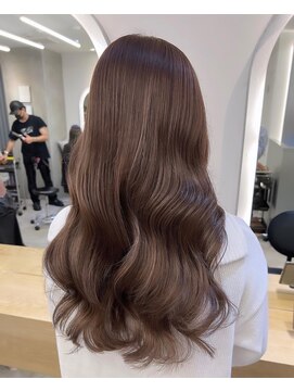 ジーナ 渋谷駅前(Zina) shion 大人気王道ミルクティーカラー