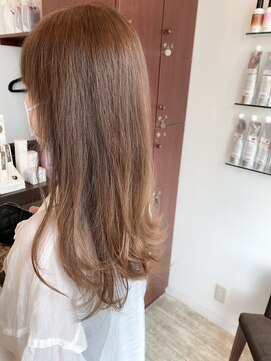マーリャヘアー(mallia hair) ロングレイヤースタイル