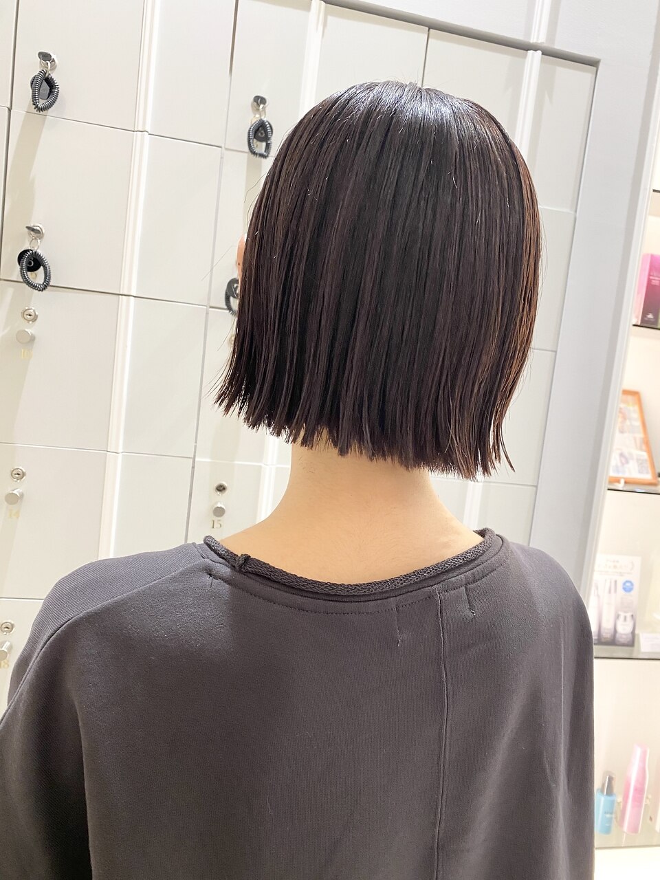 外ハネ ミニボブ 切りっぱなしボブ 【銀座/髪質改善/銀座駅