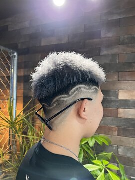 ヘアホリック(HAIRHOLIC) Silver&Chain Line Art