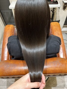 モンド(MONDE) サラツヤストレートパーマ