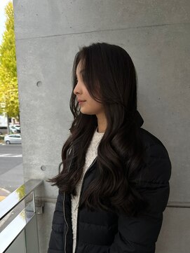 リバレッジ 白金(Leverage) 赤みのないカラーレイヤーカット30代40代【目黒白金】