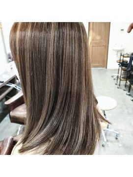 ヘアラボ シロ(Hair lab.Shiro) コントラストハイライト