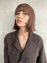 シーカ ニカイ(siika NIKAI)&nbsp;こなれミディのレイヤーボブ