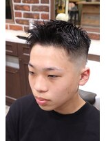 アクセプトザワールドバーバー(Accept the world barber)&nbsp;アップバング×スキンフェード